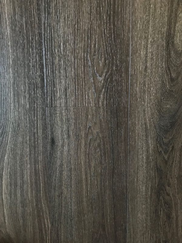 3016 Reine Oak